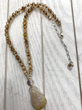 Sandy coral necklace