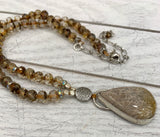 Sandy coral necklace